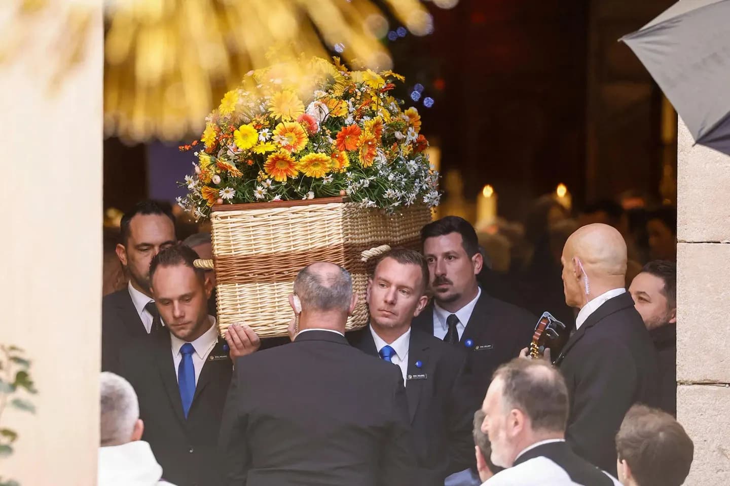 Le Cercueil en Osier de Brigitte Bardot : L'Art de la Vannerie Funéraire Écologique